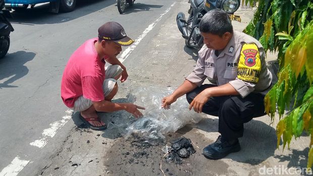 alon udara yang jatuh diamankan Polsek Klaten Utara, Senin (15/4/2024).