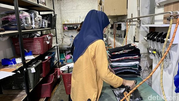 Bisnis laundry di Kota Bandung kecipratan berkah Lebaran.