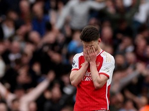 Kans Juara Arsenal Dinilai Habis Usai Ditekuk Aston Villa, Setuju?