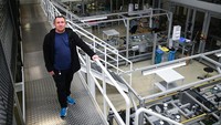Meyer Burger, telah memutuskan untuk menghentikan produksi panel surya pada bulan Maret di Freiberg, Jerman, dalam upaya menghentikan kerugian berkelanjutan di Eropa. Perusahaan malah akan berkonsentrasi membangun fasilitas produksinya di Amerika Serikat.
