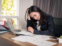 20 Tahun Digaji Tanpa Diberi Pekerjaan, Wanita Ini Tuntut Perusahaan