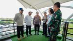 Momen Kapolri Bersama Menko PMK-Panglima Tinjau Arus Balik Via Udara