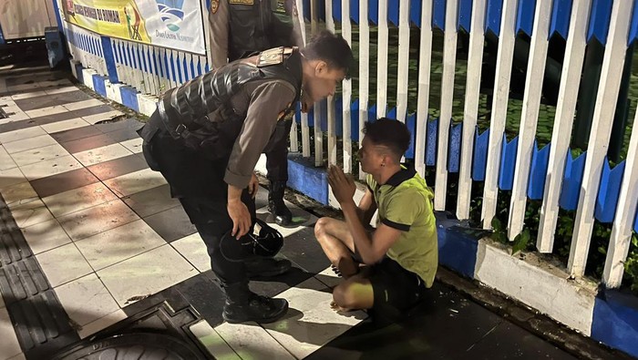 Komplotan maling kabel fiber optik di Kota Pahlawan diringkus.