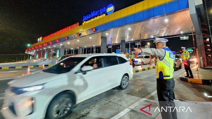 Arus Balik Lebaran di Tol Kalikangkung Kembali Mengalami Puncak pada Minggu