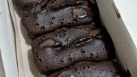 Menyajikan kue balok dengan 5 jenis topping dan jumlah porsi yang dapat disesuaikan, Kue Balok Yeye jadi pilihan nikmat di Kelapa Gading. Harganya mulai dari Rp 22.000an saja lho! Foto: Istimewa