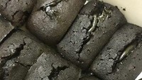 Padat dan meleleh isiannya membuat Kue Balok Brownies Pasopati di Bogor diserbu banyak penggemarnya. Kue balok yang khas bisa dipesan mulai dari Rp 15.000an per porsinya. Foto: Istimewa