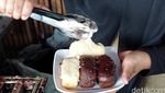 20 Kue Balok yang Empuk Legit Ada di Sini