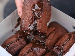 20 Kue Balok yang Empuk Legit Ada di Sini