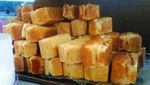 20 Kue Balok yang Empuk Legit Ada di Sini