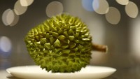 Durian yang populer di Indonesia dan Asia Tenggara dikelompokan sebagai makanan menjijikkan karena aromanya yang tajam.