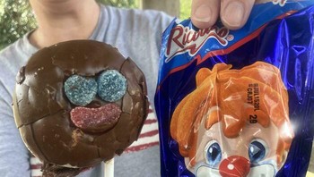 Beda jauh dari cover-nya. Foto: MerkyOne via Bored Panda