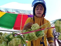 Warga Kota Pasuruan Mulai Berburu Kulit Ketupat di Pasar Besar