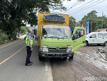Sopir Truk Dukung Sistem Buka Tutup di Jalan Poros Maros-Bone di Kappang