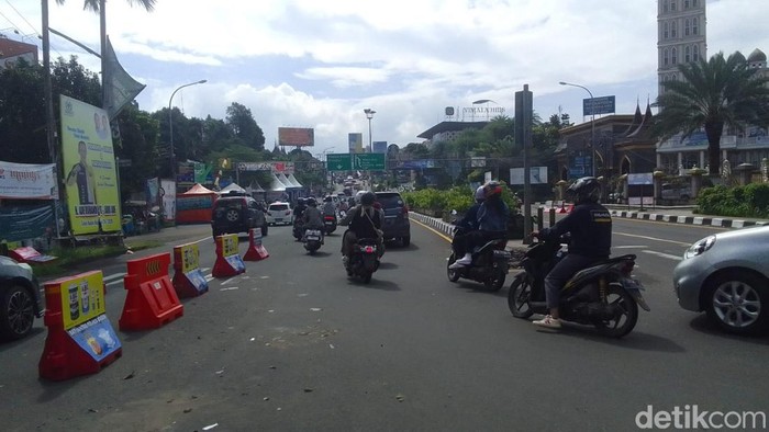 Kepolisian Berlakukan Sistem Satu Arah Menuju Puncak Bogor pada Pagi Hari