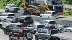 Potret Terkini Padatnya Arus Balik di Tol Cikampek