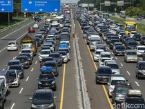Potret Terkini Padatnya Arus Balik di Tol Cikampek