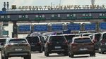 Potret Terkini Padatnya Arus Balik di Tol Cikampek