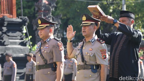 Prosesi sertijab pejabat Polres Buleleng, Bali, Senin (15/4/2024).