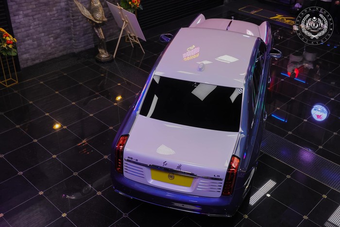 Raja Malaysia pemilik pertama Hongqi L5