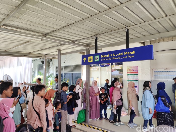 Stasiun Rangkasbitung. (Fathul Rizkoh/detikcom)