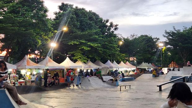Suasana di RPTRA Kalijodo pada Senin (15/4/2024)-(Adrial/detikcom)