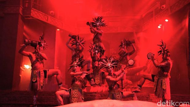 'The Exotic World of Eastern' Show di Trans Studio Bali.