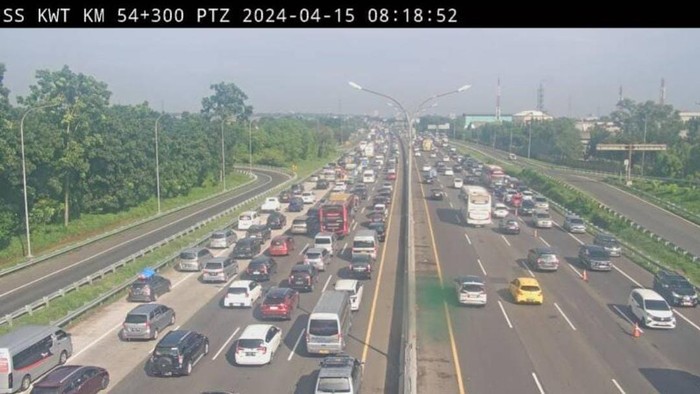 Tol Japek Km 54 arah Jakarta (Tangkapan layar Travoy).