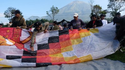 Festival Balon Wonosobo Gagal Terbang Imbas Cuaca Buruk