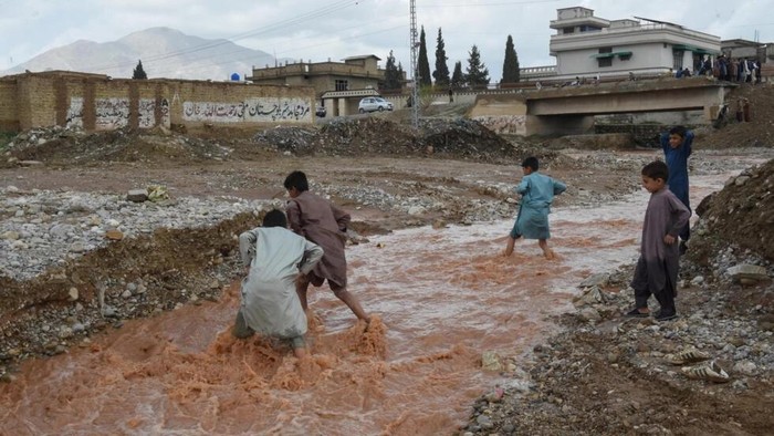 41 Orang Tewas di Pakistan Akibat Hujan Lebat-Tersambar Petir