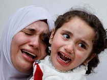 Isak Tangis di Pemakaman Pemuda Palestina