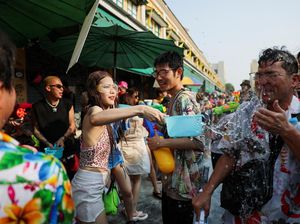 Festival Songkran yang Kelabu, 243 Orang Tewas