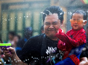 95 Orang Tewas dalam 3 Hari Perang Air di Thailand