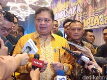 Seloroh Airlangga soal Kans Golkar Usung Raffi Ahmad di Pilkada