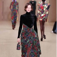 Inilah koleksi terbaru Balmain fall/winter 2024. Desainer Balmain, Olivier Rousteing merilis koleksi busana yang terinspirasi kota tempatnya dibesarkan, Bordeaux, Prancis. Foto: Dok. Balmain.