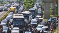 Solusi Atasi Macet Jakarta, Kendaraan Pribadi Harus Dibatasi