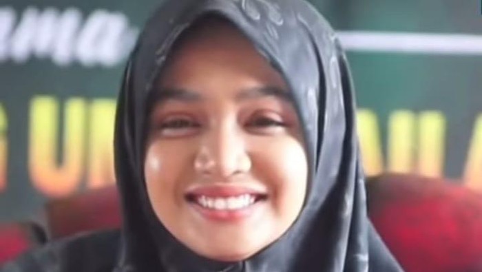 Ning Umi Laila.