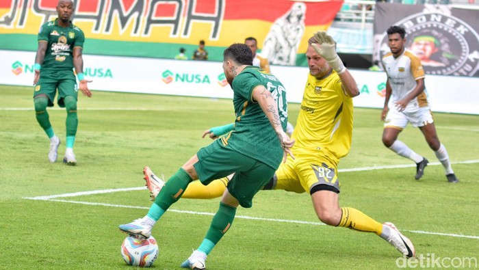 Persebaya Surabaya Vs Dewa United