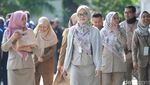 PNS DKI Antre Panjang di Balai Kota, Ada Apa?