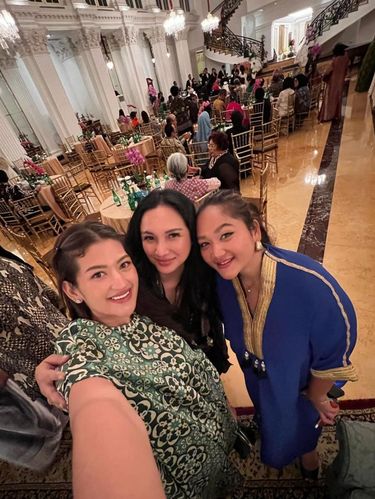 Potret Gaya Lebaran Keluarga Cendana Potret Gaya Lebaran Keluarga Cendana