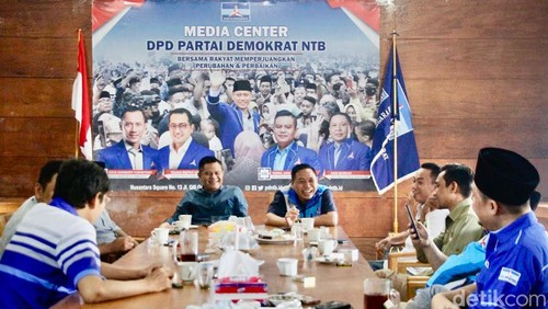 Rapat Tim Satgas Pilkada di Kantor DPD Demokrat NTB di Mataram pada Selasa (16/4/2024).
Foto: Helmy Akbar / detikBali