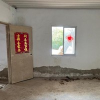 Seorang wanita bernama To To asal China jadi viral usai mengunggah deretan kontennya sebagai seorang tukang kayu. Dia merenovasi sebuah rumah yang dulunya dijadikan kandang ayam di kawasan Nanjing, China.Foto: Dok. Eva.vn