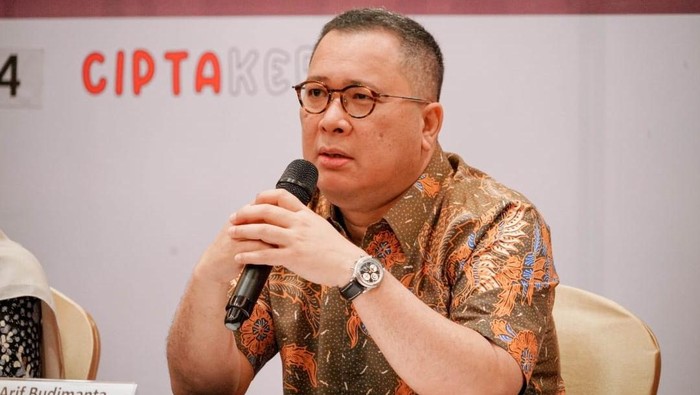 Sekretaris Satgas UU Cipta Kerja Arif Budimanta
