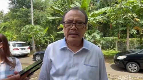 Sugawa Kory ditemui detikBali usai mengikuti acara diskusi bersama tokoh politik Buleleng di SMA Taruna Mandara, Selasa (16/4/2024). (Made Wijaya Kusuma)