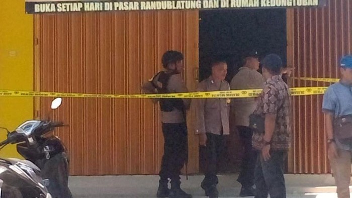 Tempat kejadian perkara perampokan emas di Desa Wado, Kecamatan Kedungtuban, Kabupaten Blora.