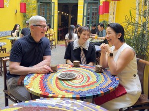 Bos Apple Ngopi Bareng di Vietnam Sebelum ke Indonesia