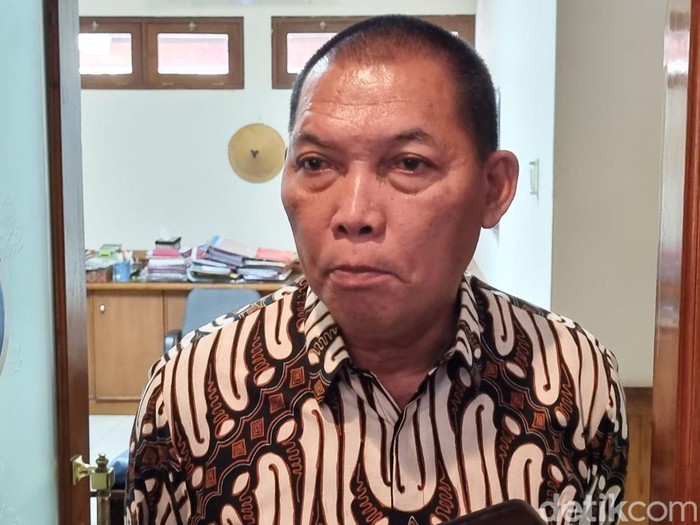 Wakil Wali Kota Solo Teguh Prakosa saat ditemui di Balai Kota Solo, Selasa (16/4/2024).