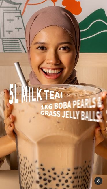 Wow! Restoran Ini Jual Milk Tea 5 Liter Plus Boba 1 Kg