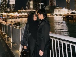 7 Foto Mesra Atta Halilintar dan Aurel Rayakan Anniversary ke-3 di Dubai