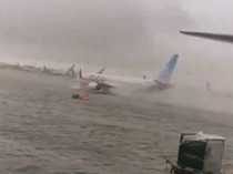 Banjir di Uni Emirat Arab, Landasan Bandara Dubai Terendam!