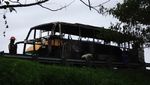 Foto-foto Bus Terbakar di Tol Jombang